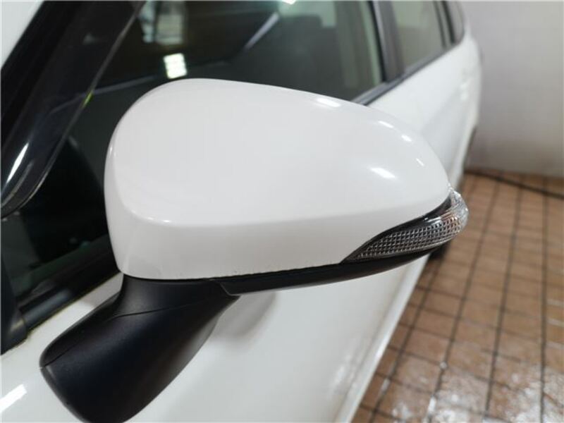 COROLLA FIELDER