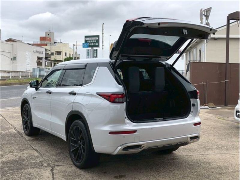 OUTLANDER PHEV