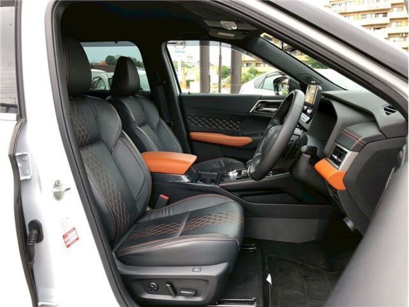 OUTLANDER PHEV