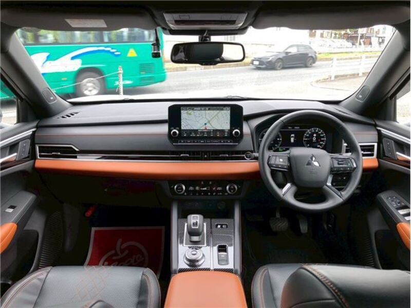 OUTLANDER PHEV