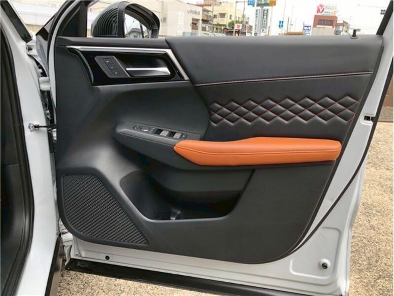 OUTLANDER PHEV