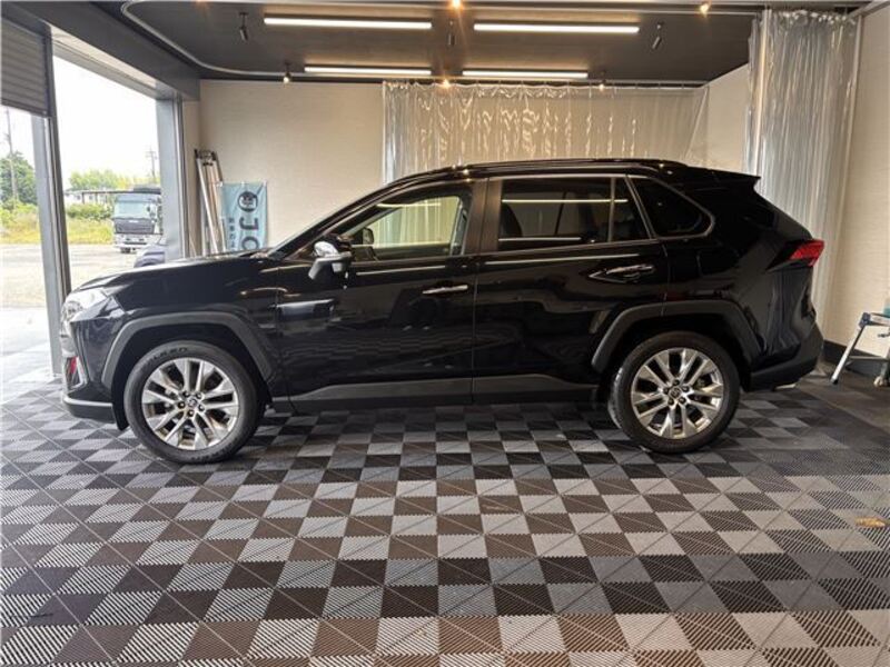 RAV4