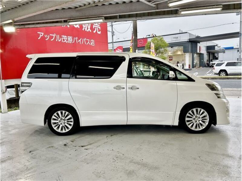 VELLFIRE