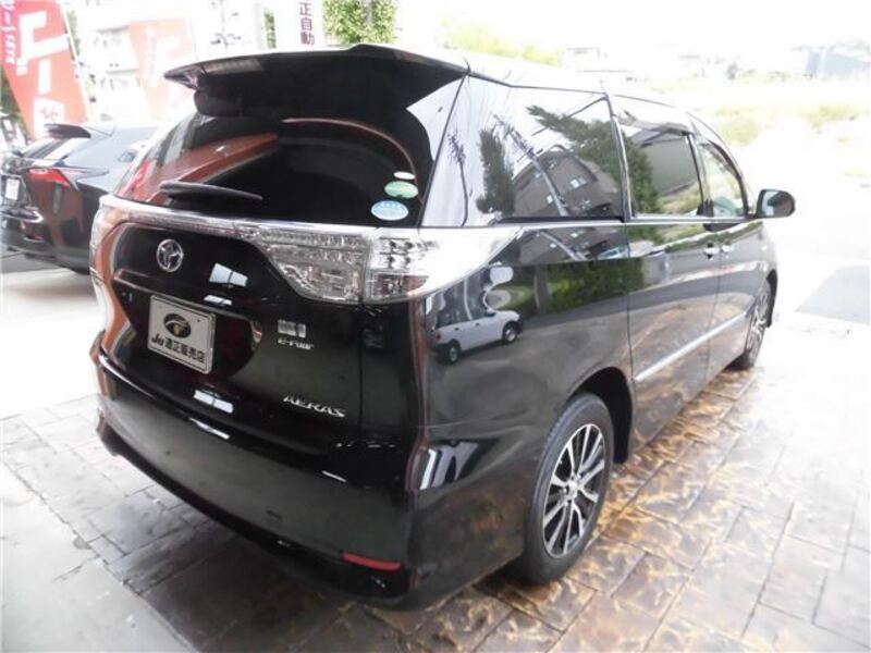 ESTIMA HYBRID