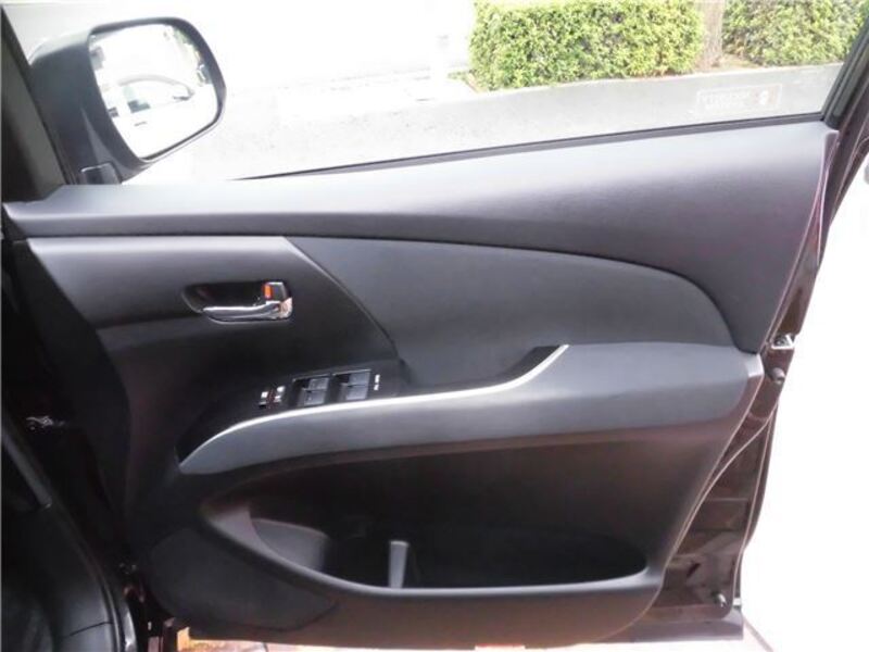 ESTIMA HYBRID