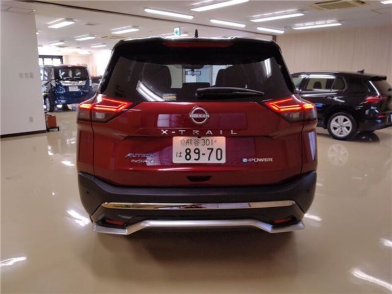 X-TRAIL