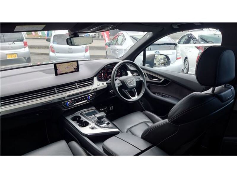 Q7