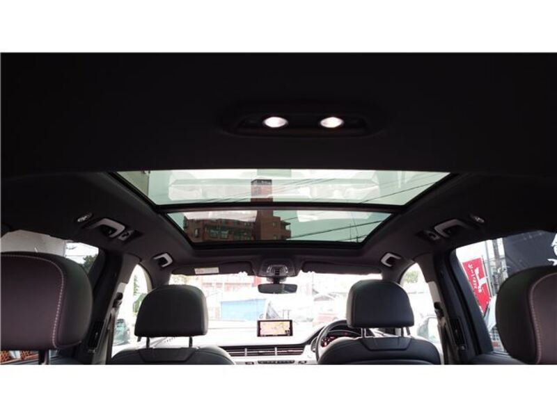 Q7