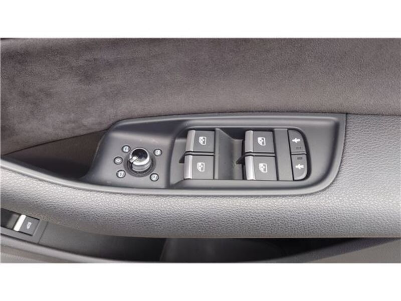 Q7
