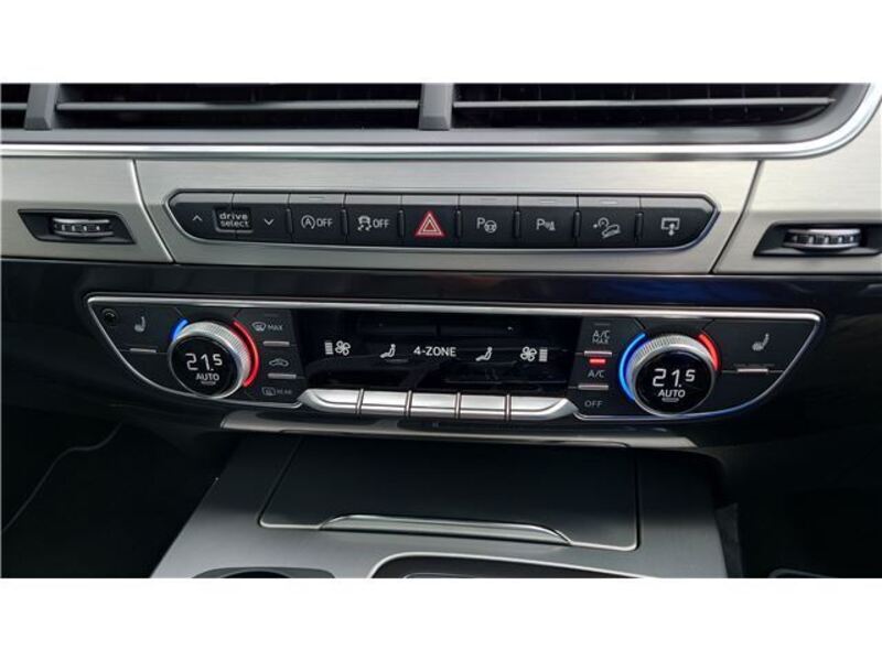 Q7