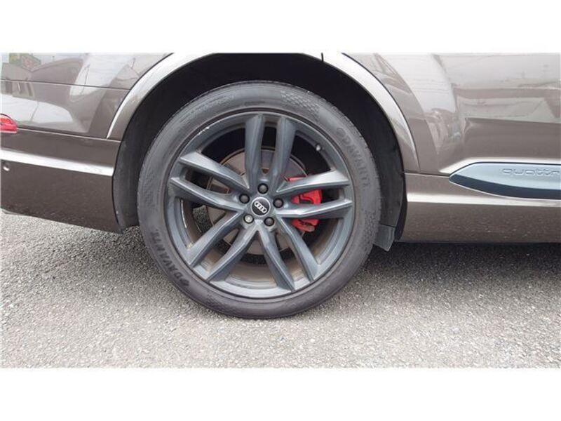 Q7