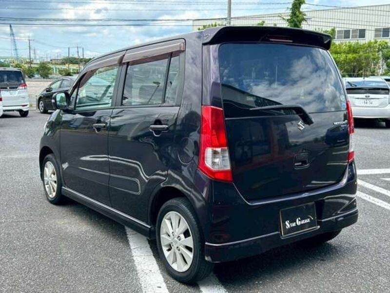 WAGON R
