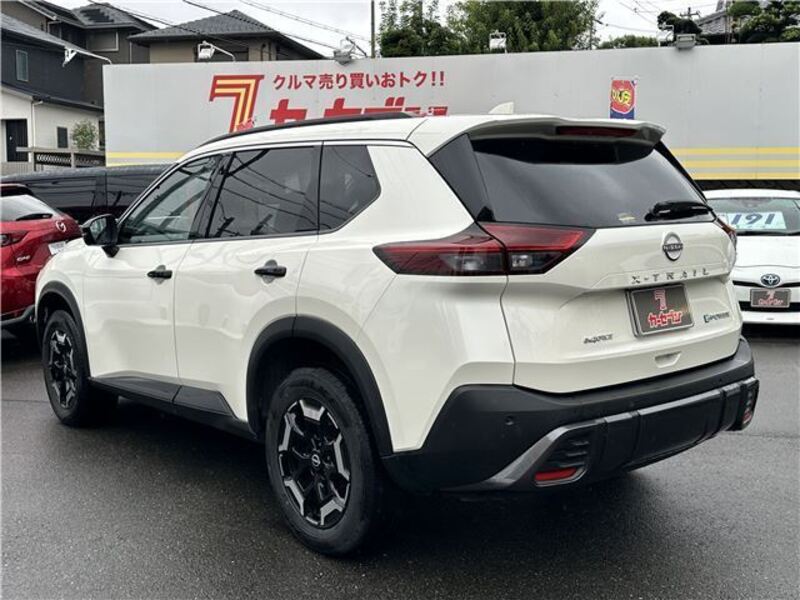 X-TRAIL