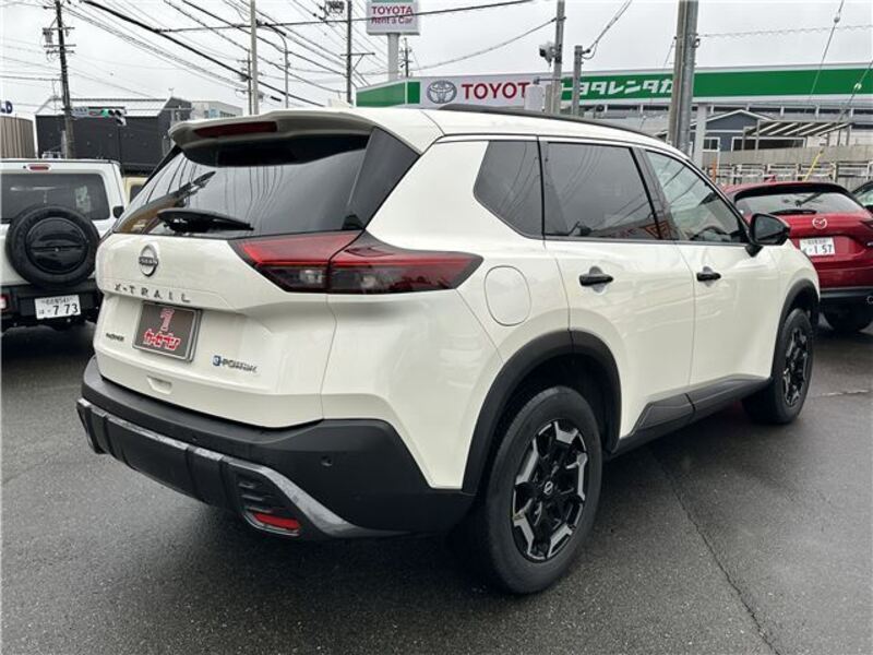 X-TRAIL