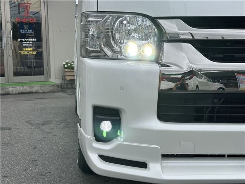 HIACE VAN