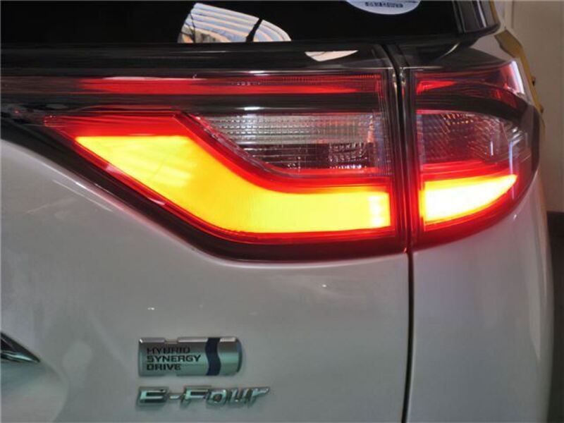 ESTIMA HYBRID