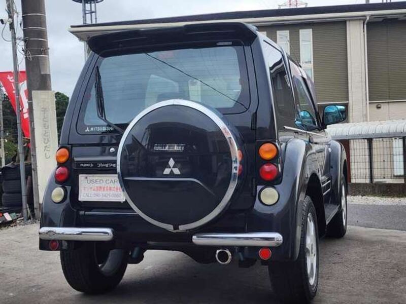 PAJERO JR