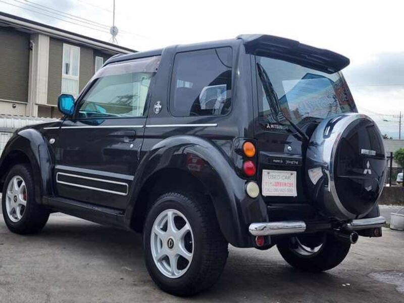 PAJERO JR