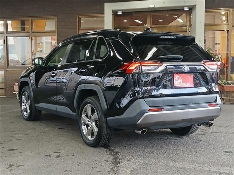RAV4