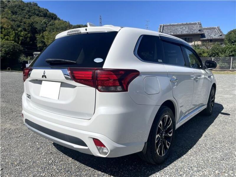 OUTLANDER PHEV