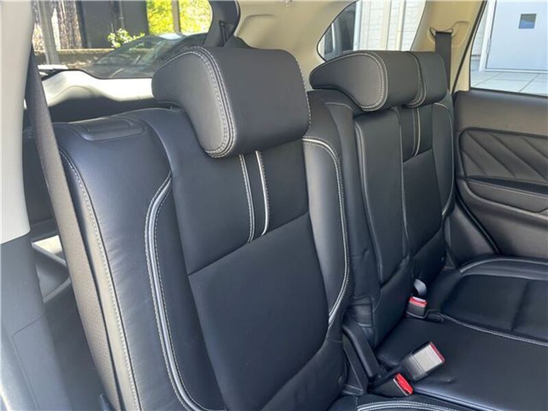 OUTLANDER PHEV