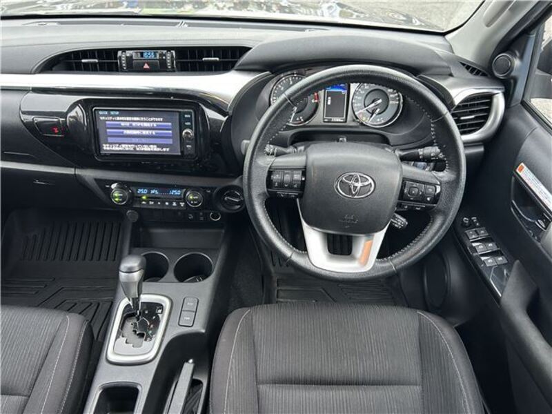 HILUX