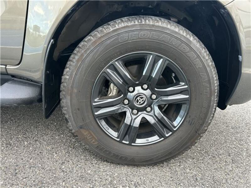 HILUX