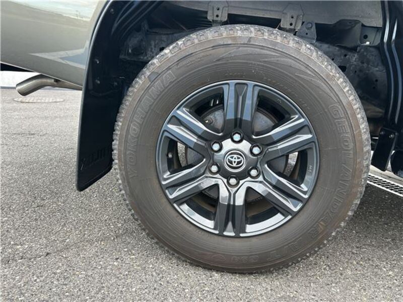 HILUX