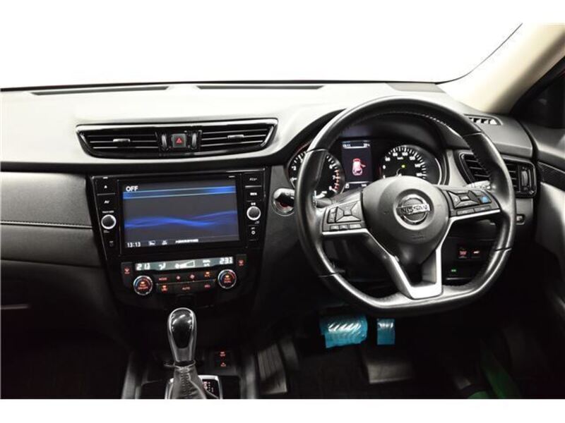 X-TRAIL