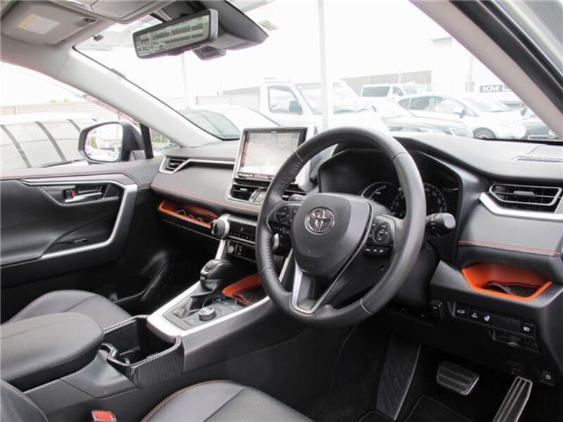 RAV4