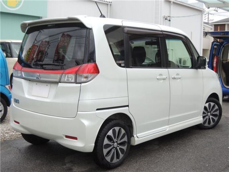 DELICA D2