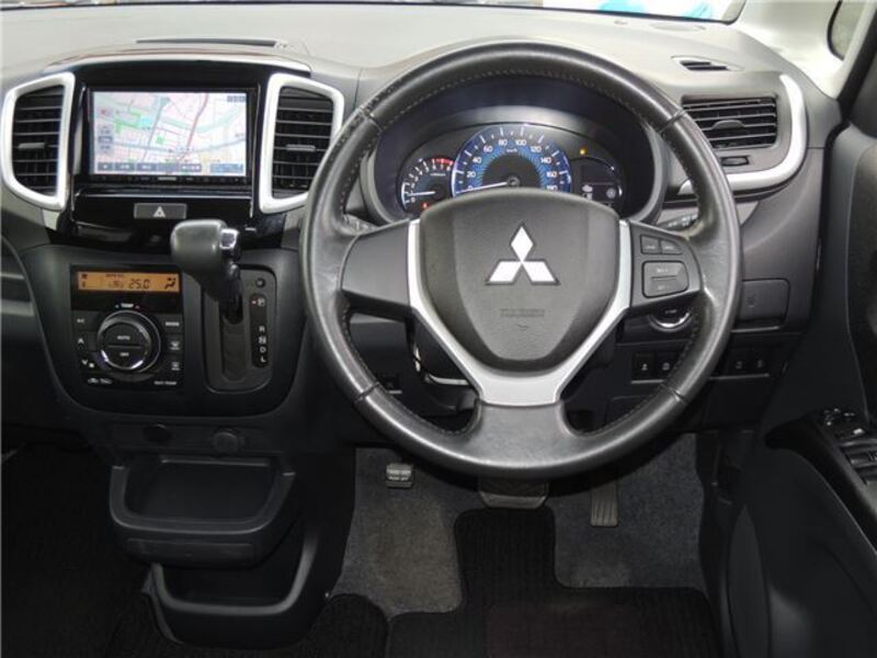 DELICA D2