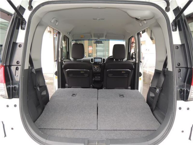 DELICA D2