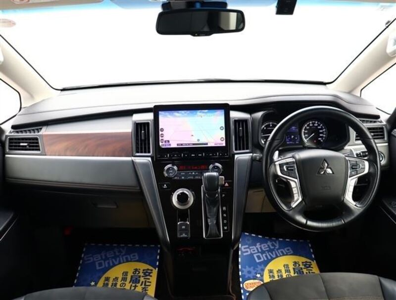 DELICA D5