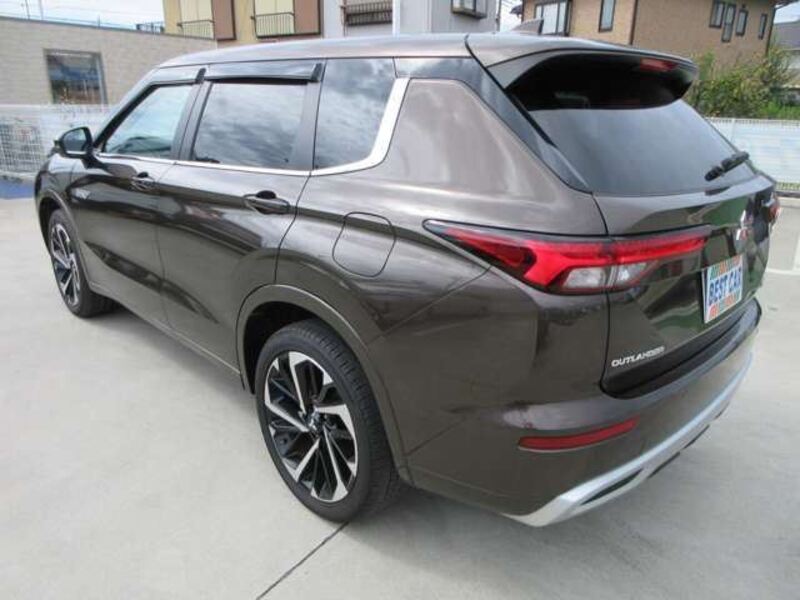 OUTLANDER