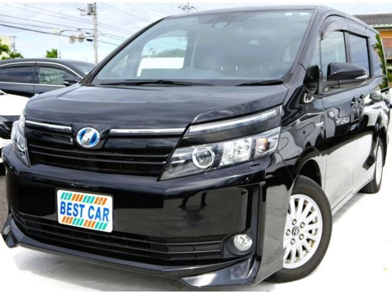 TOYOTA VOXY