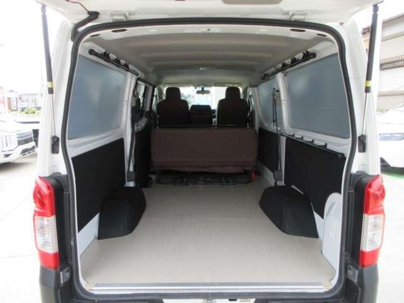 NV350 CARAVAN