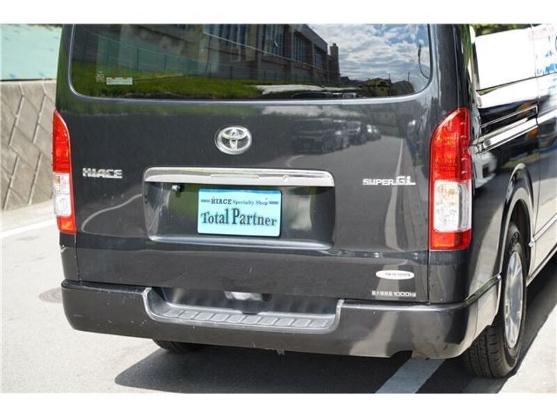 HIACE VAN