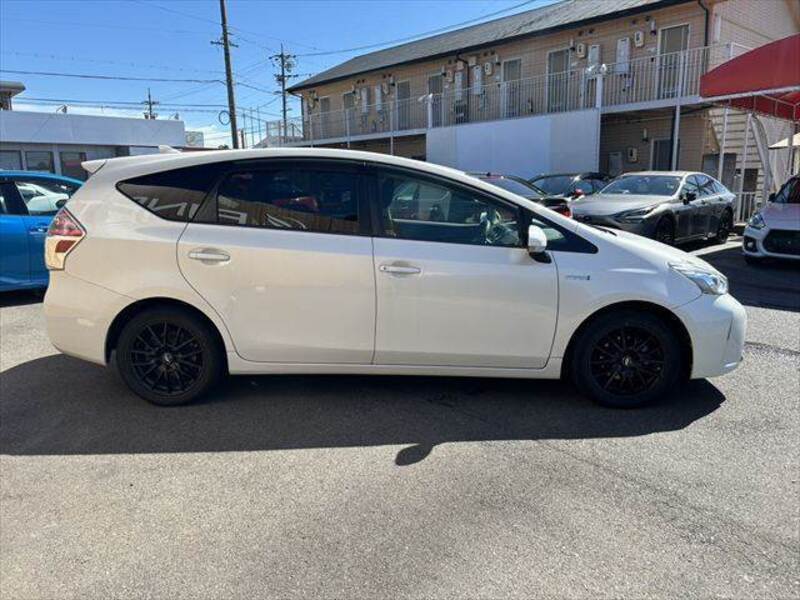 PRIUS ALPHA
