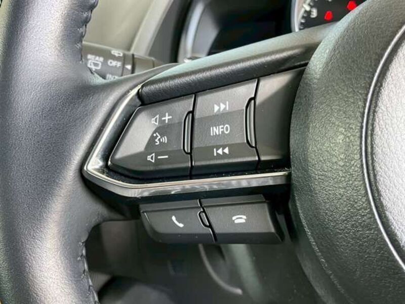 MAZDA2