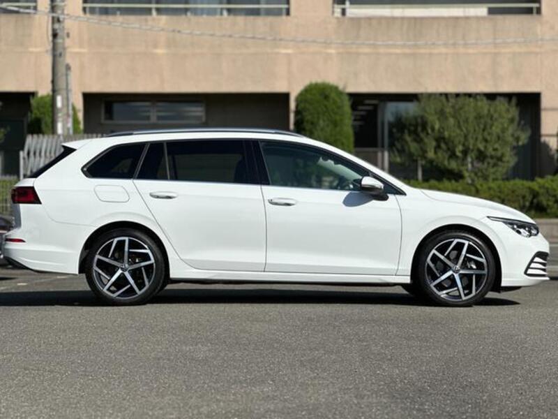 GOLF VARIANT