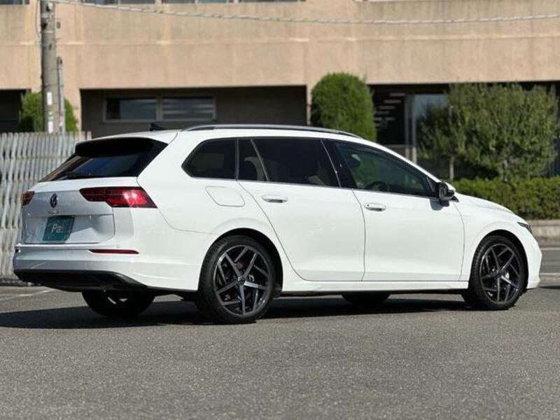 GOLF VARIANT