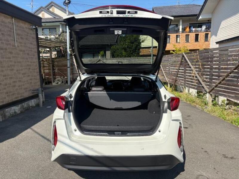 PRIUS PHV