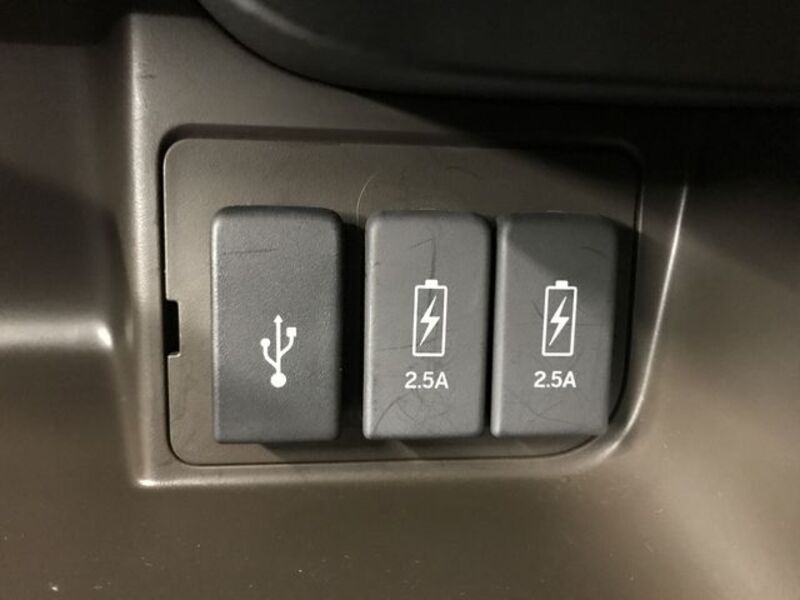 N BOX