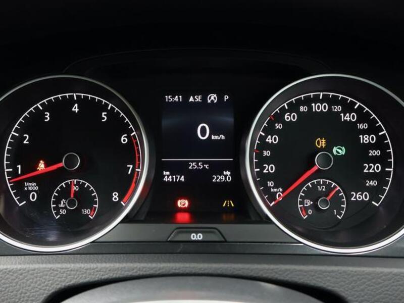 GOLF VARIANT
