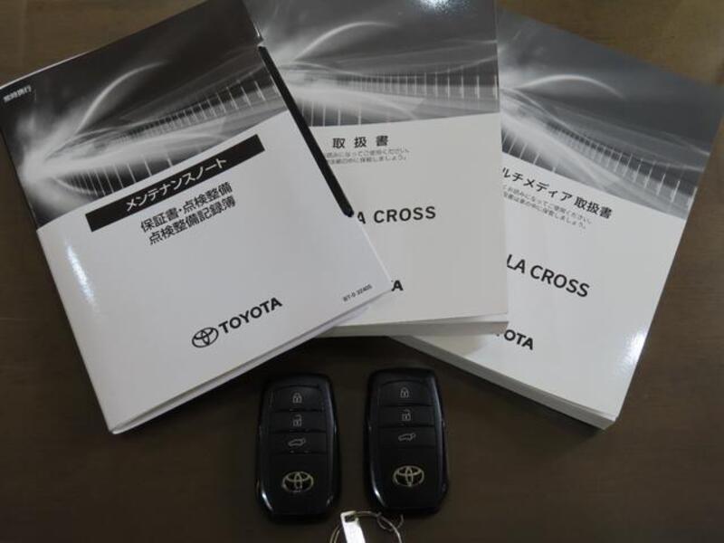 COROLLA CROSS