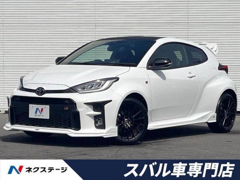 GR YARIS-0