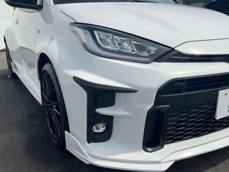 GR YARIS