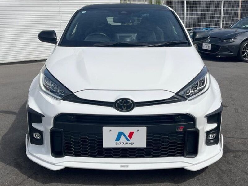 GR YARIS