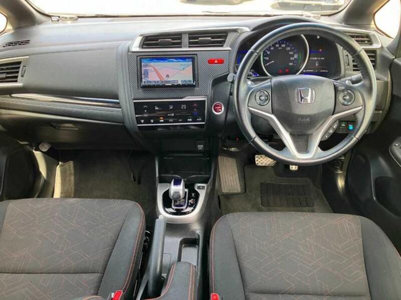 FIT HYBRID
